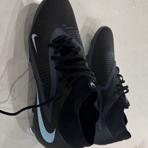 Nike phantom Soccer cleats. Worn one time, then he hit a growth spurt. Paid $200